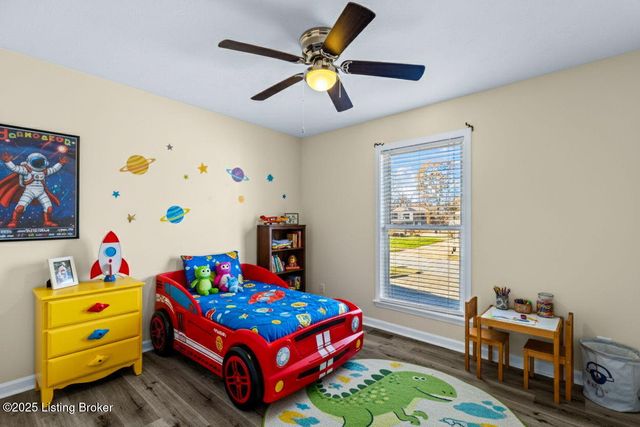 7713 Hepatica Dr, Louisville, KY 40258