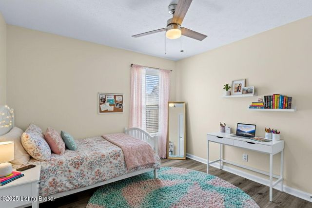 7713 Hepatica Dr, Louisville, KY 40258