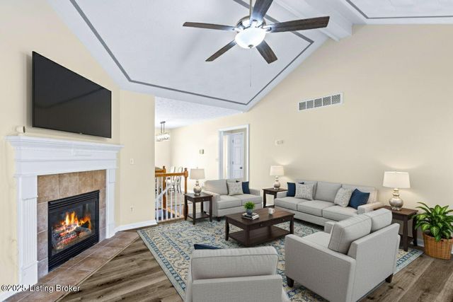 7713 Hepatica Dr, Louisville, KY 40258