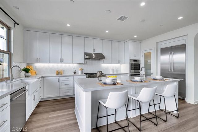 114 Bouquet, Irvine, CA 92618