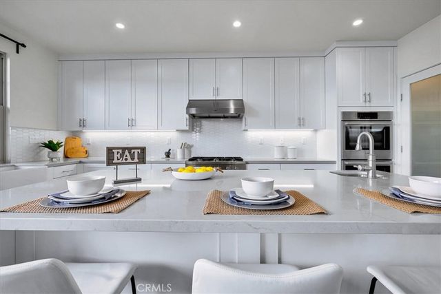 114 Bouquet, Irvine, CA 92618