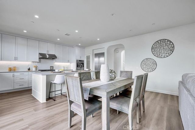 114 Bouquet, Irvine, CA 92618