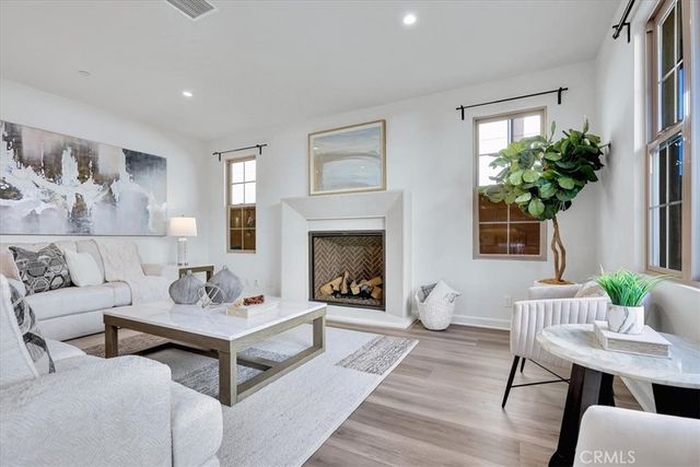 114 Bouquet, Irvine, CA 92618