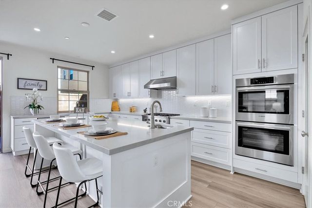 114 Bouquet, Irvine, CA 92618