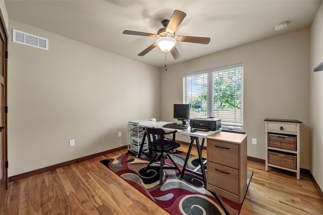 1722 Lake Shore Dr, Iowa City, IA 52246