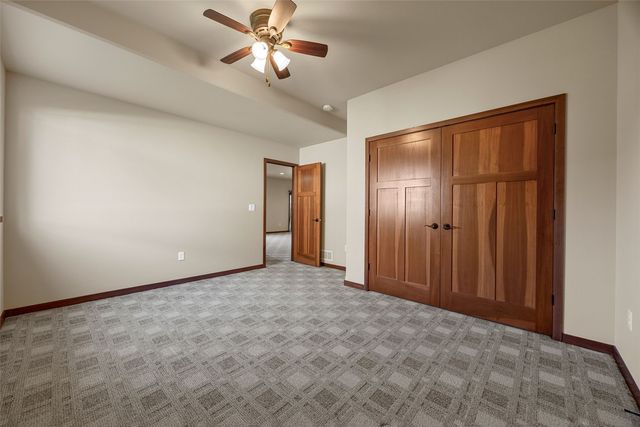 1722 Lake Shore Dr, Iowa City, IA 52246