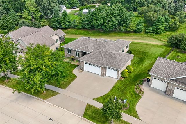 1722 Lake Shore Dr, Iowa City, IA 52246