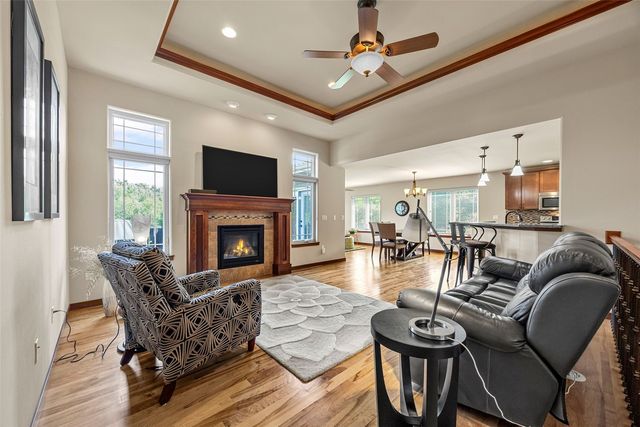 1722 Lake Shore Dr, Iowa City, IA 52246
