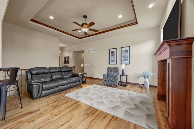 1722 Lake Shore Dr, Iowa City, IA 52246