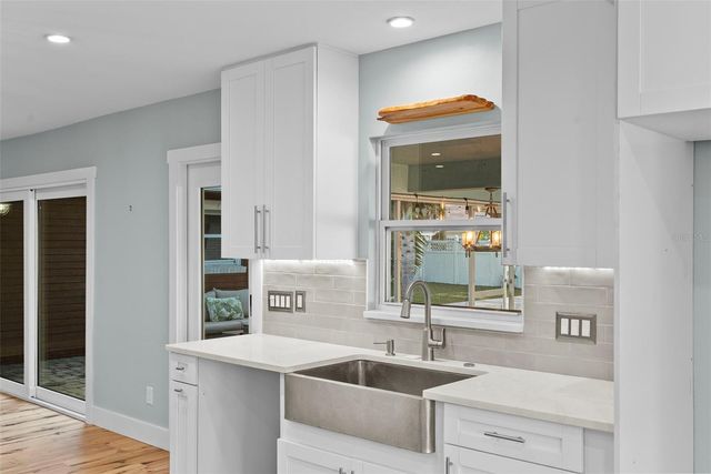 710 S DAVIS BOULEVARD, Tampa, FL 33606