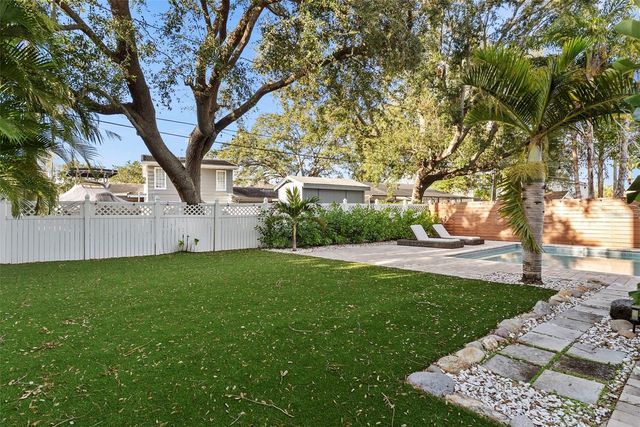 710 S DAVIS BOULEVARD, Tampa, FL 33606