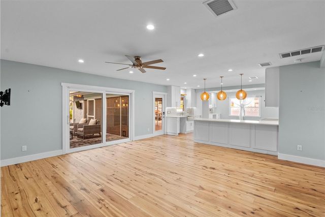 710 S DAVIS BOULEVARD, Tampa, FL 33606