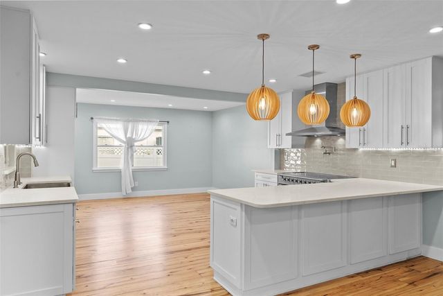 710 S DAVIS BOULEVARD, Tampa, FL 33606