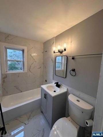 916 Stuyvesant Avenue w-1, Irvington, NJ 07111