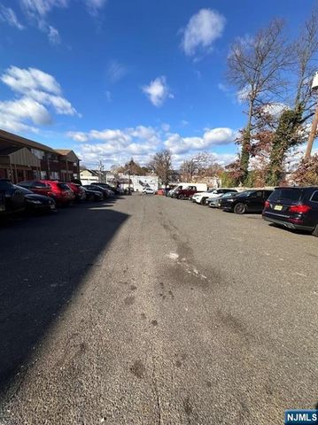 916 Stuyvesant Avenue w-1, Irvington, NJ 07111