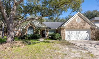 811 Sierra Lake Drive, Katy, TX 77450