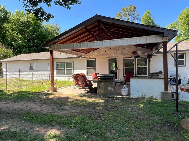 229 E Juniper Lane, Mustang, OK 73064