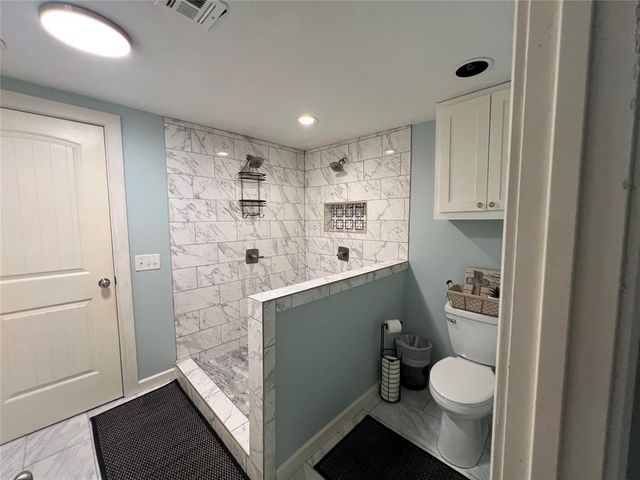 229 E Juniper Lane, Mustang, OK 73064