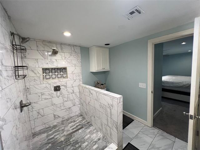 229 E Juniper Lane, Mustang, OK 73064