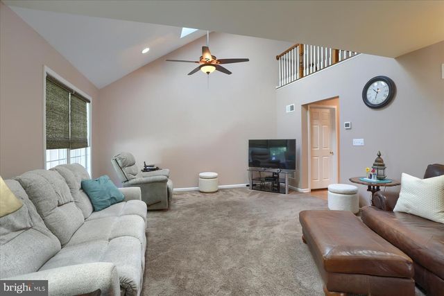 4250 ROTH FARM VILLAGE CIR, Mechanicsburg, PA 17050