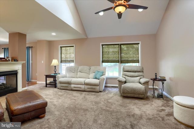 4250 ROTH FARM VILLAGE CIR, Mechanicsburg, PA 17050