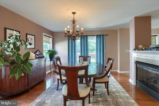 4250 ROTH FARM VILLAGE CIR, Mechanicsburg, PA 17050
