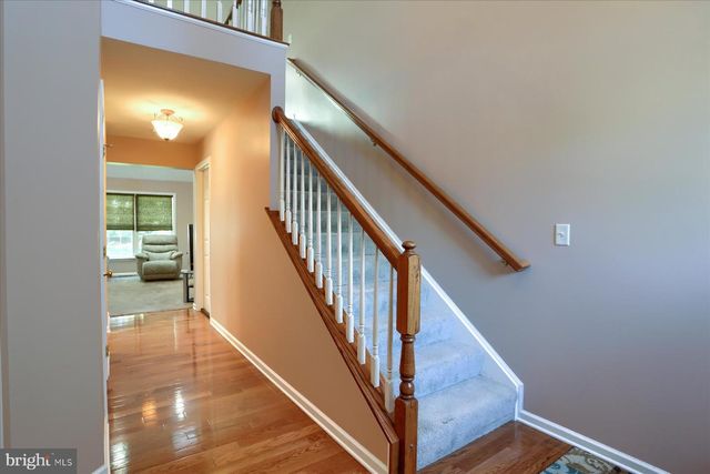 4250 ROTH FARM VILLAGE CIR, Mechanicsburg, PA 17050
