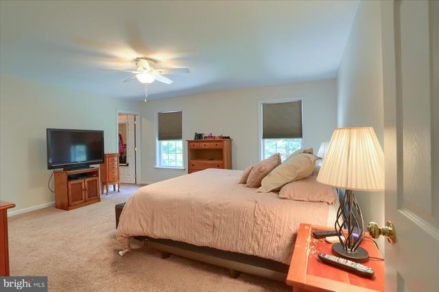 4250 ROTH FARM VILLAGE CIR, Mechanicsburg, PA 17050