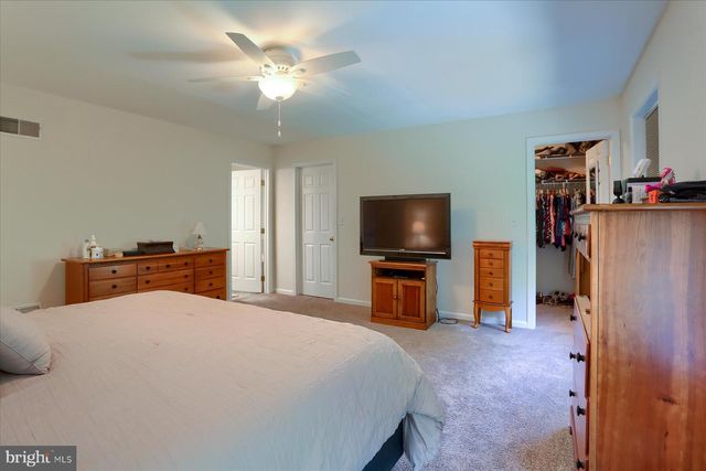4250 ROTH FARM VILLAGE CIR, Mechanicsburg, PA 17050