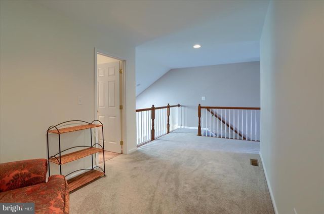 4250 ROTH FARM VILLAGE CIR, Mechanicsburg, PA 17050