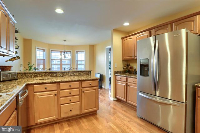 4250 ROTH FARM VILLAGE CIR, Mechanicsburg, PA 17050