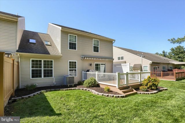 4250 ROTH FARM VILLAGE CIR, Mechanicsburg, PA 17050
