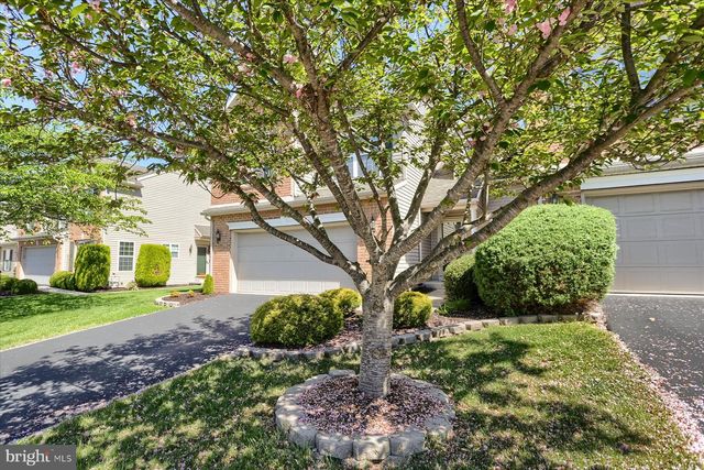 4250 ROTH FARM VILLAGE CIR, Mechanicsburg, PA 17050