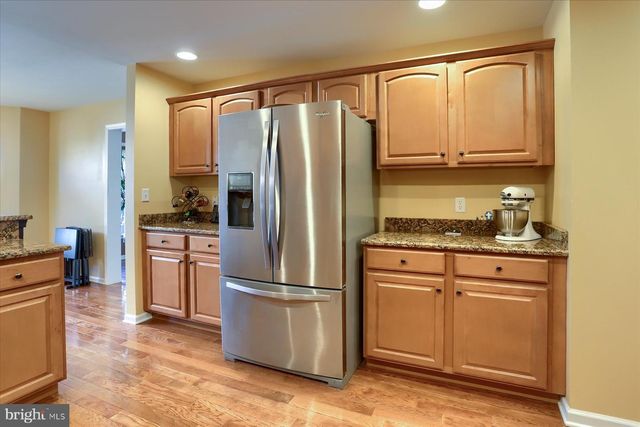 4250 ROTH FARM VILLAGE CIR, Mechanicsburg, PA 17050