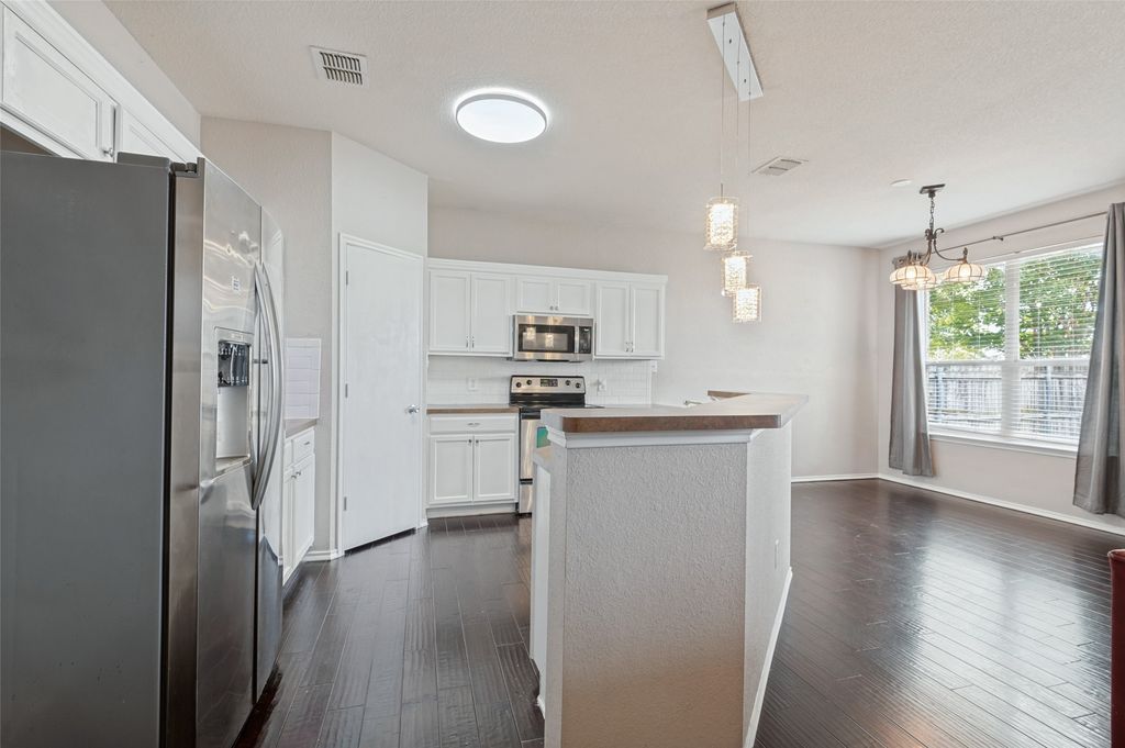6441 Waterhill Lane, Fort Worth, TX 76179 — exterior
