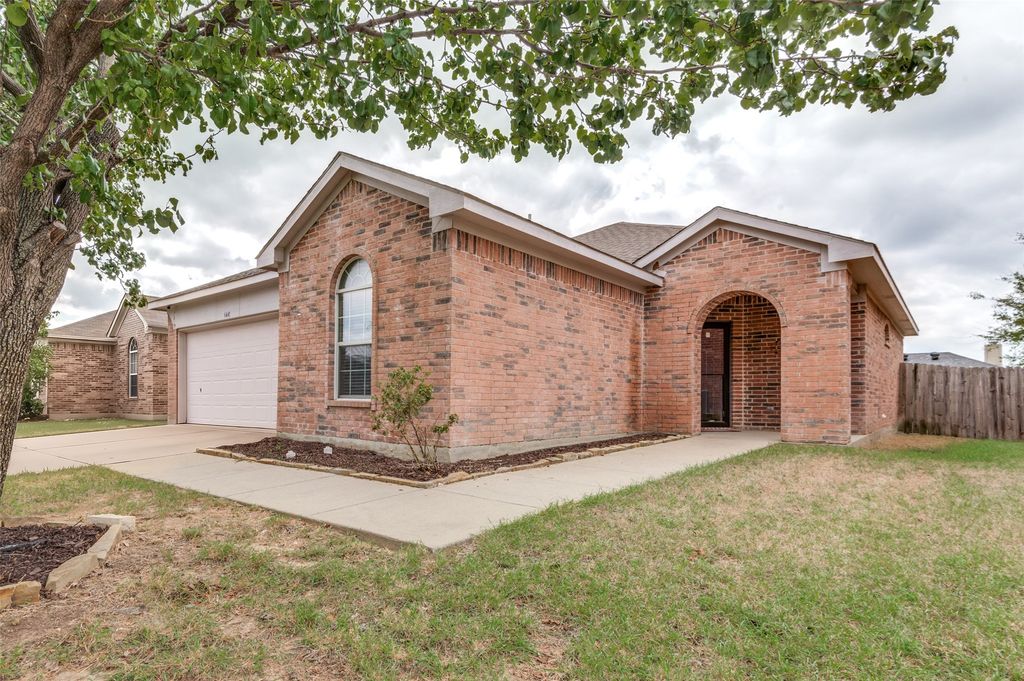 6441 Waterhill Lane, Fort Worth, TX 76179 — photo 2