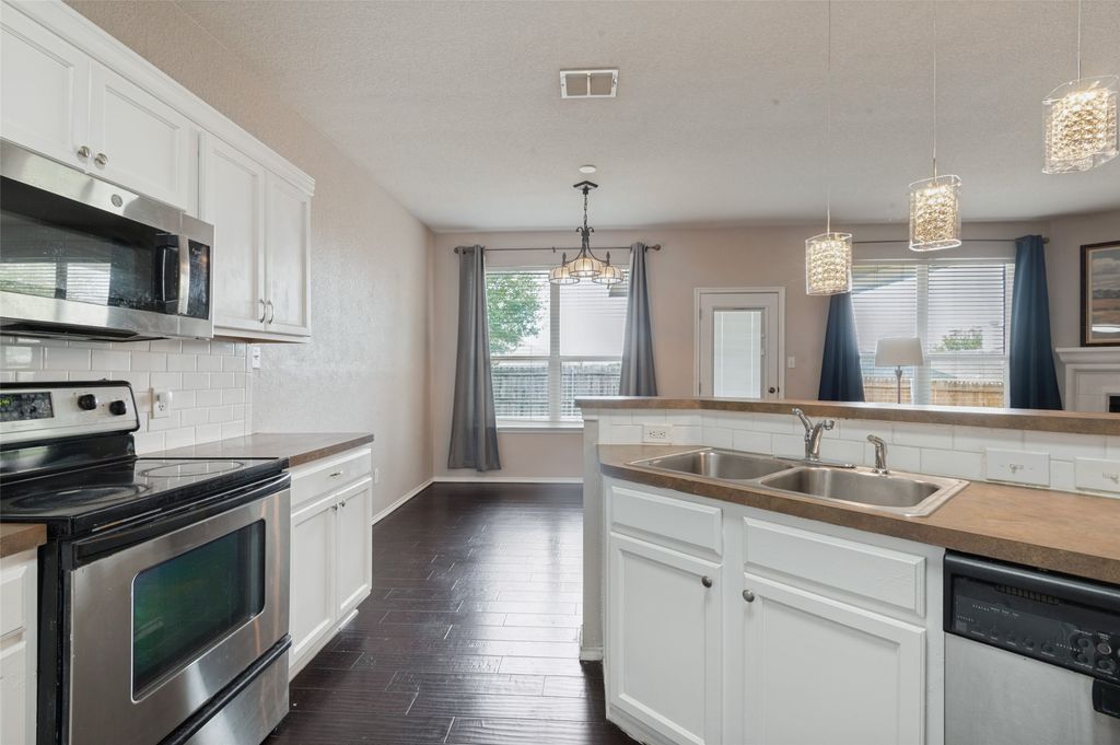 6441 Waterhill Lane, Fort Worth, TX 76179 — photo 3