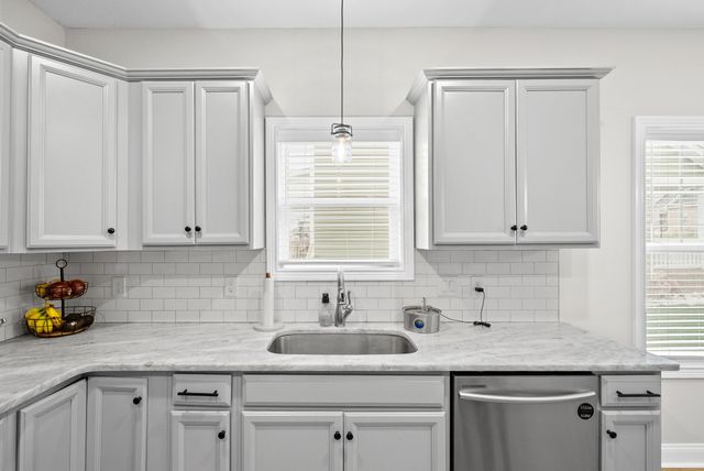 1085 Harrison Way, Clarksville, TN 37042