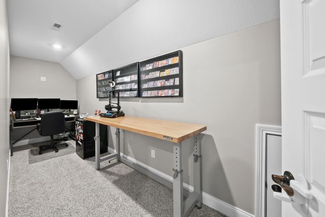 1085 Harrison Way, Clarksville, TN 37042