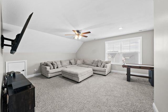 1085 Harrison Way, Clarksville, TN 37042