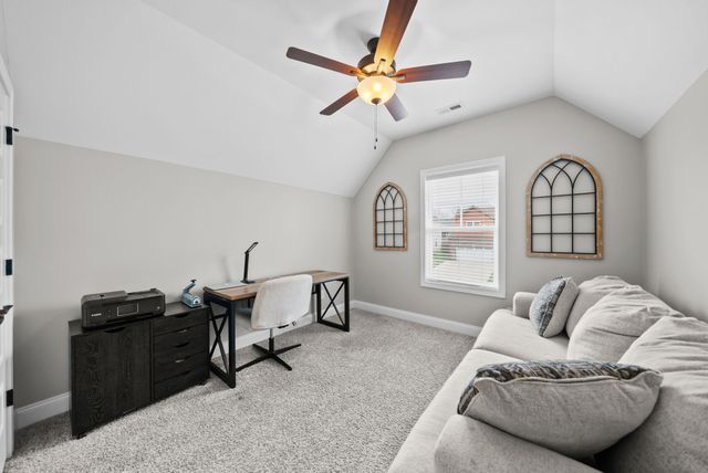 1085 Harrison Way, Clarksville, TN 37042