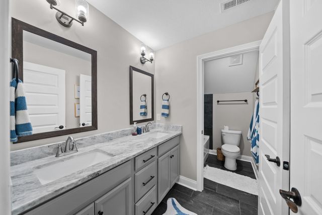 1085 Harrison Way, Clarksville, TN 37042