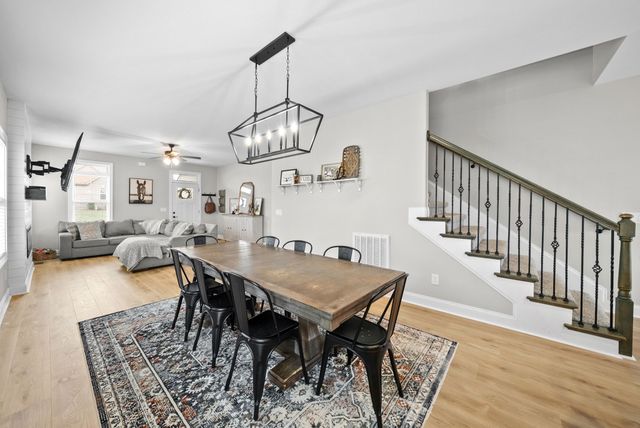 1085 Harrison Way, Clarksville, TN 37042