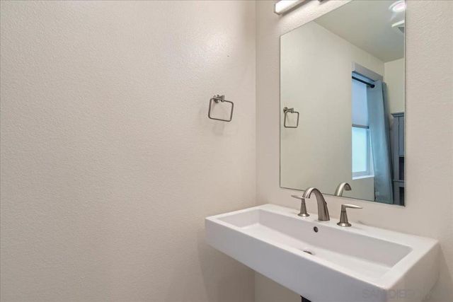 3128 Cañon St 301, San Diego, CA 92106