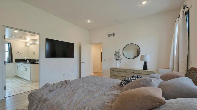 3128 Cañon St 301, San Diego, CA 92106