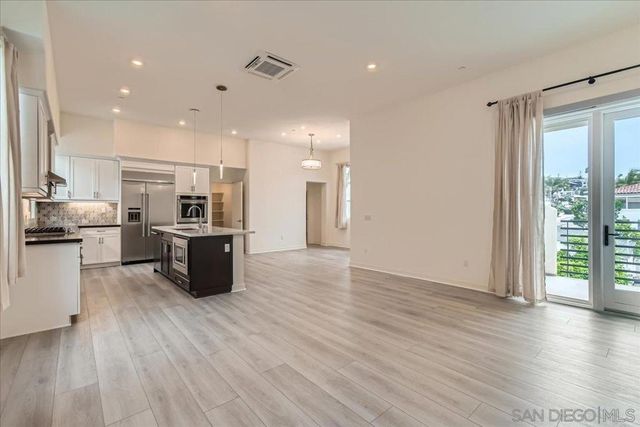 3128 Cañon St 301, San Diego, CA 92106