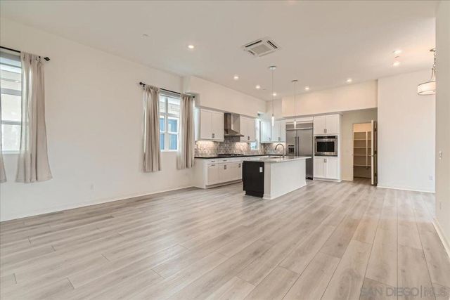 3128 Cañon St 301, San Diego, CA 92106