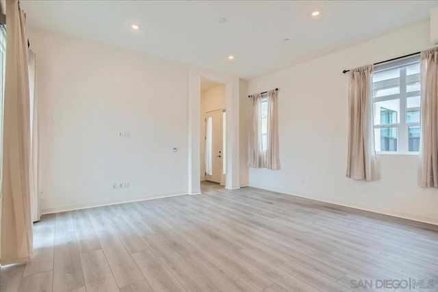 3128 Cañon St 301, San Diego, CA 92106