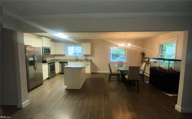 11 Greenwood RD, Newport News, VA 23601