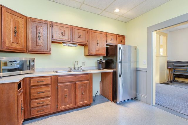 26 Crescent Street, Boscawen, NH 03303